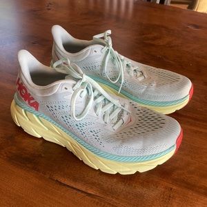 Hoka Clifton 8